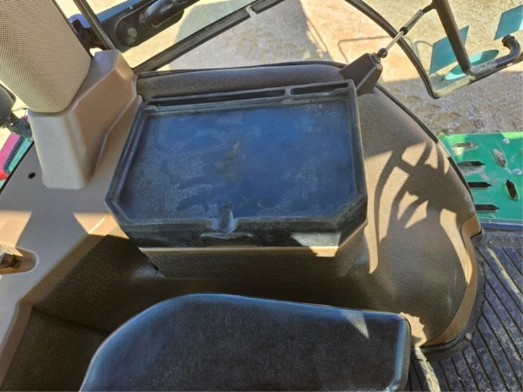 john-deere-8400t-image-29