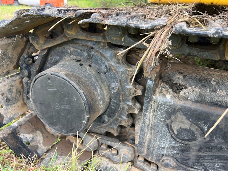2021-caterpillar-305-image-15