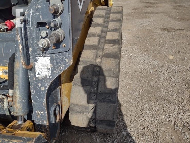 2022-deere-317g-image-26