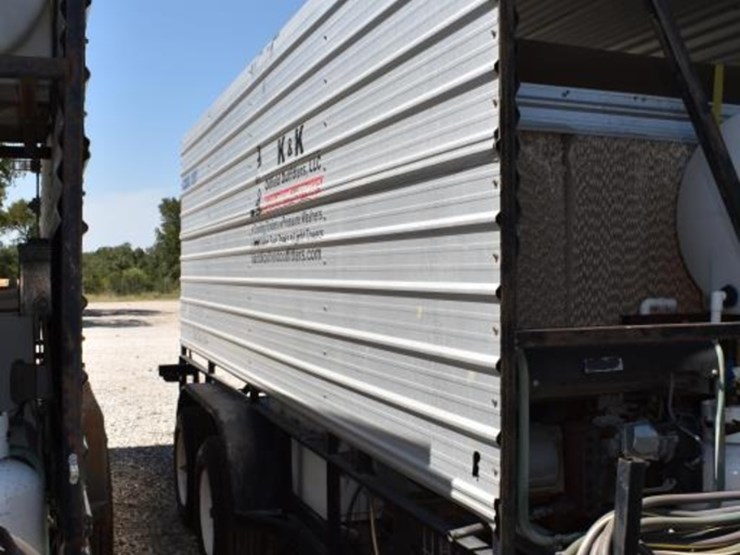 2011-16'-cooling-trailer-w/-generator,-port-a-cool-and-freezer-(vin-#-5vnbu-image-3