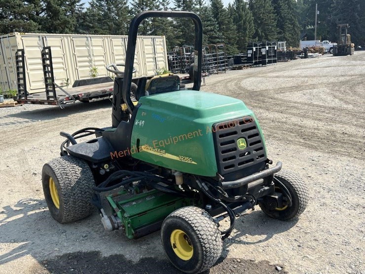 john-deere-3235c-image-3