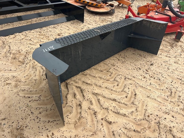 unused-x-star-70"-quick-attach-manure/snow-pusher-image-1