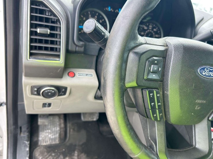 2017-ford-f150-image-14