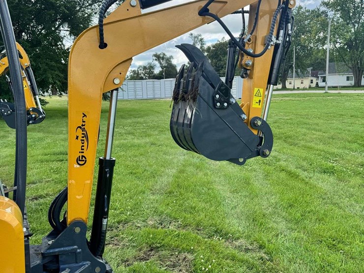 2025-industrial-mx50r-mini-excavator-...-unused-image-7