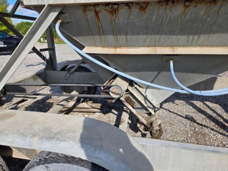 2014-fastway-low-profile-tow-behind-t/a-cement-sil-image-16