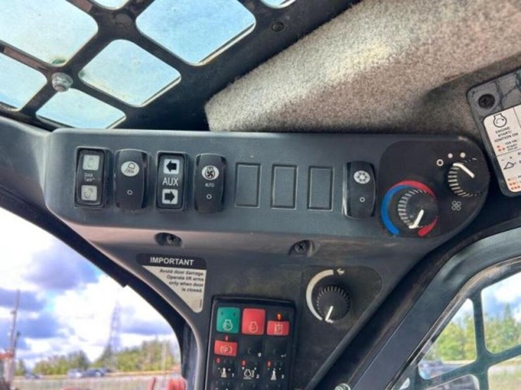 deere-331g-image-14