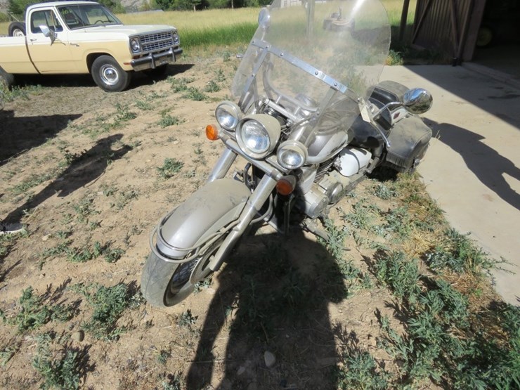 2005-honda-shadow-750-motorcycle-image-2