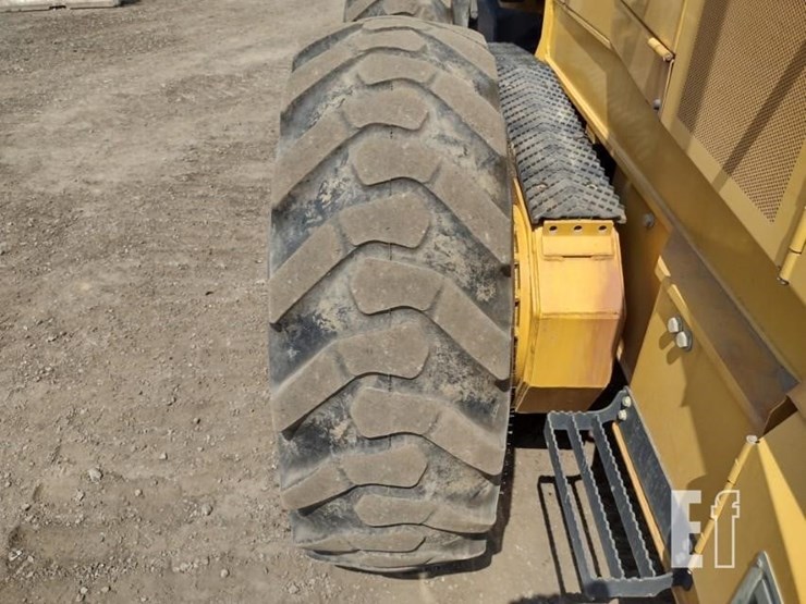 2020-deere-670gp-image-21