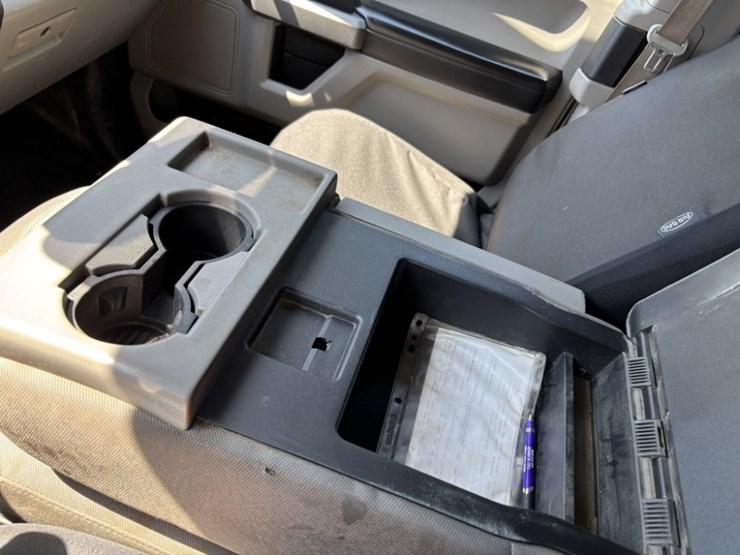 2016-ford-f150-xlt-image-23