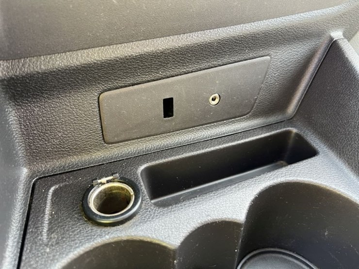 2015-ford-transit-image-30
