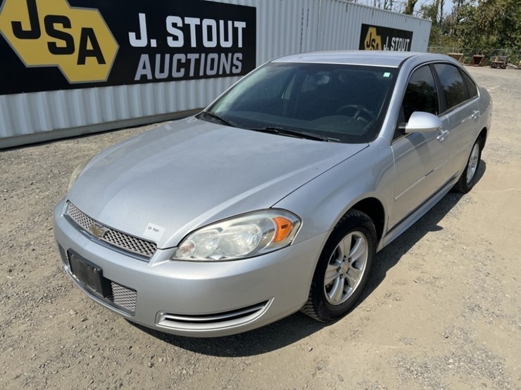 2013-chevrolet-impala-sedan-image-1