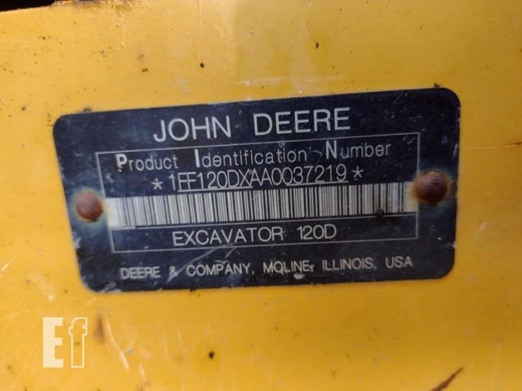 2010-deere-120d-image-5