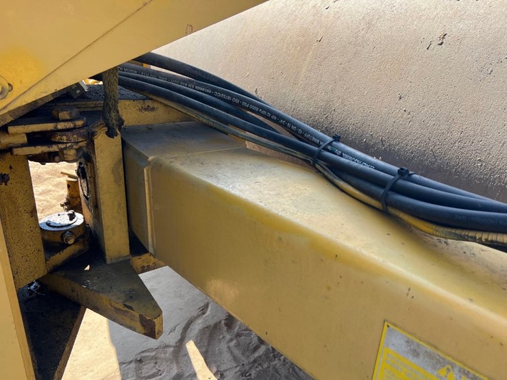 caterpillar-cs-563-image-15