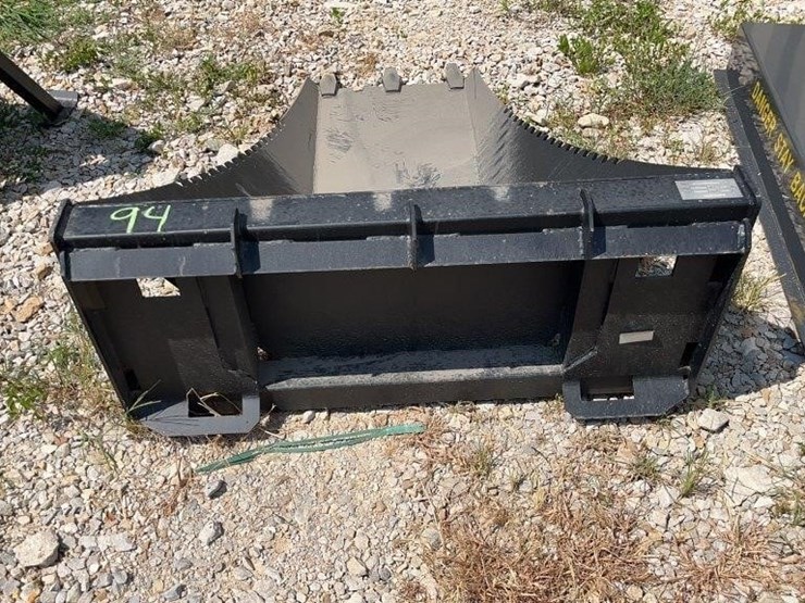 skid-steer-stump-bucket-image-2