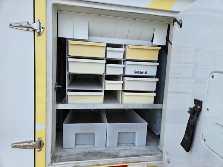 2018-ford-e450-image-16