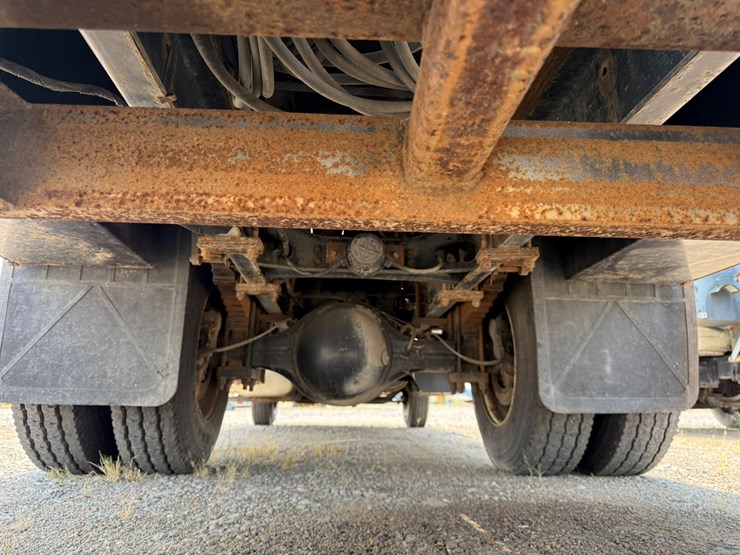 2012-ford-f750-image-7