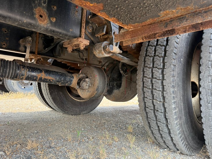 2012-ford-f750-image-65