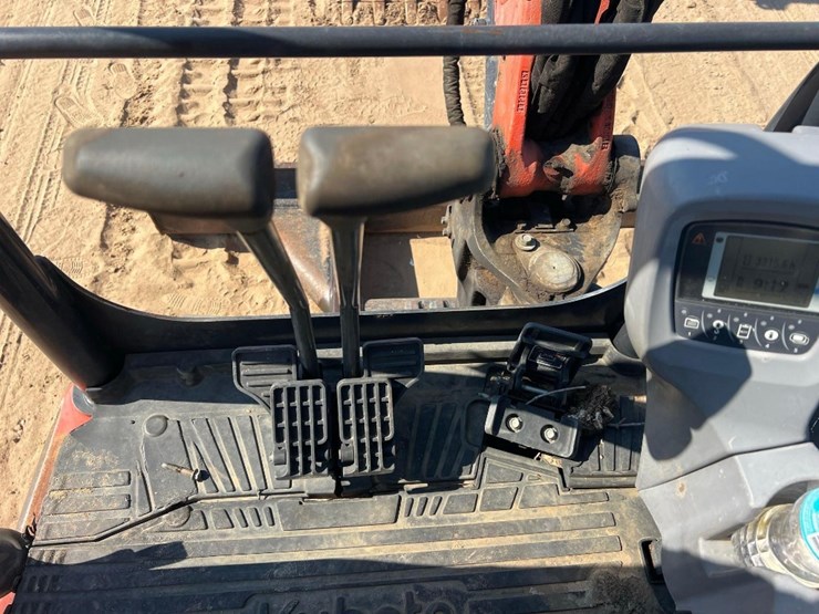 2019-kubota-u35-4-image-29