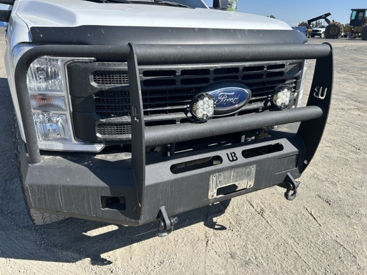 2023-ford-f250-xl-image-34