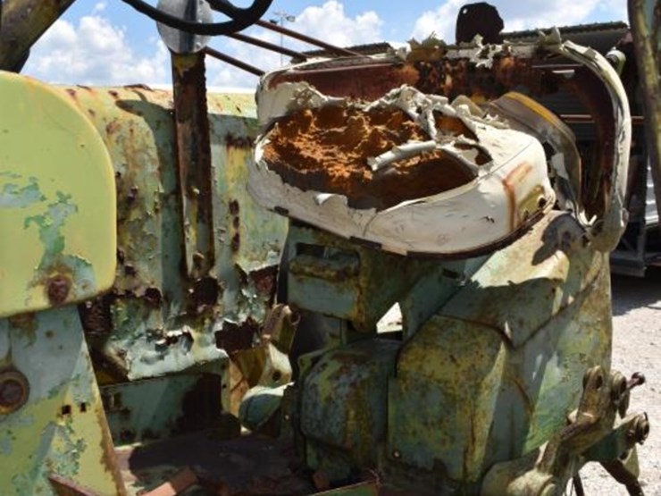 john-deere-4020-image-9