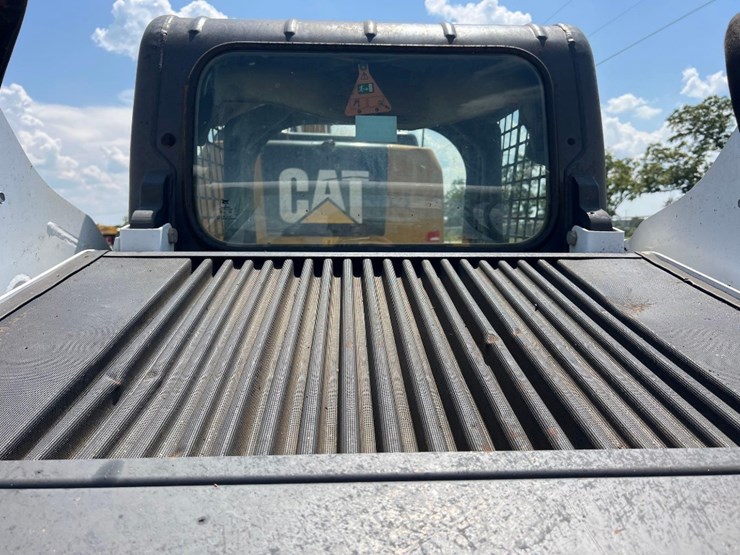 2018-bobcat-t590-image-21