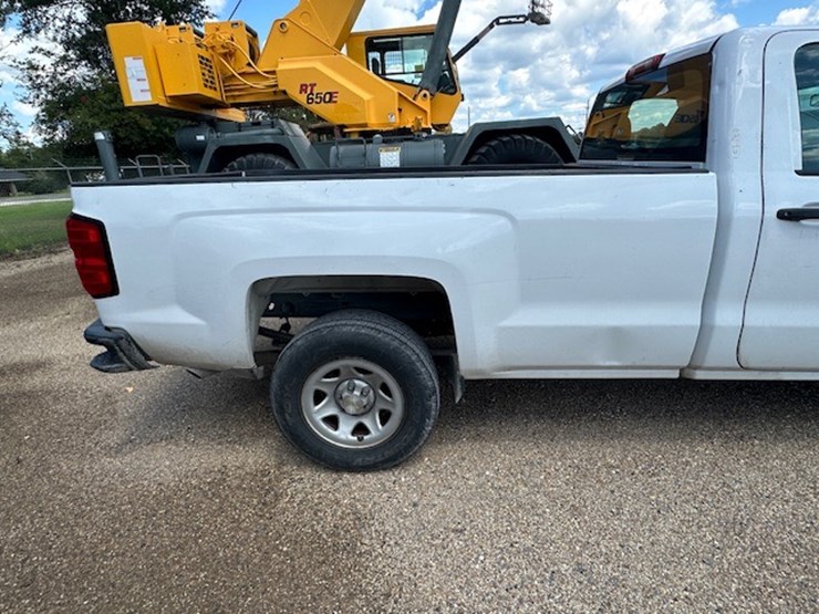 2014-chevrolet-silverado-image-19