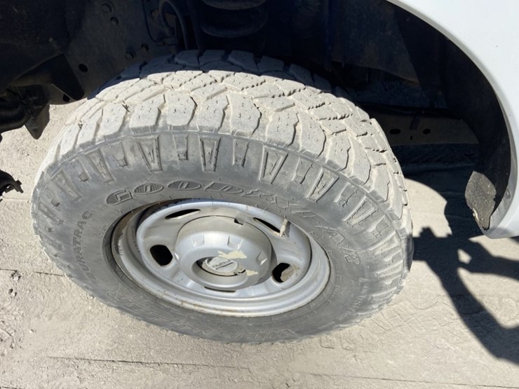 2012-ford-f350-sd-image-35
