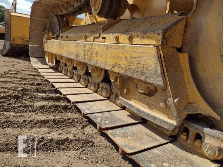 2004-deere-650h-image-22