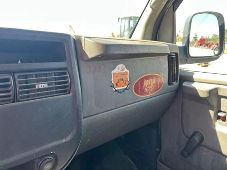 2007-chevrolet-express-2500-image-11