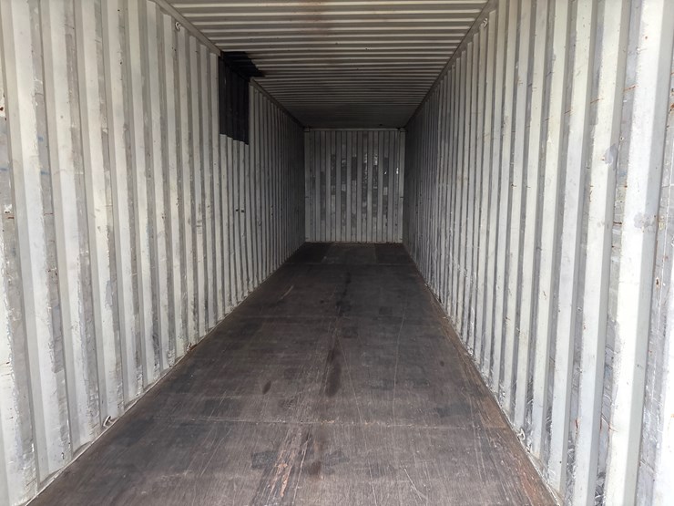#1247-•-40ft-container-image-3