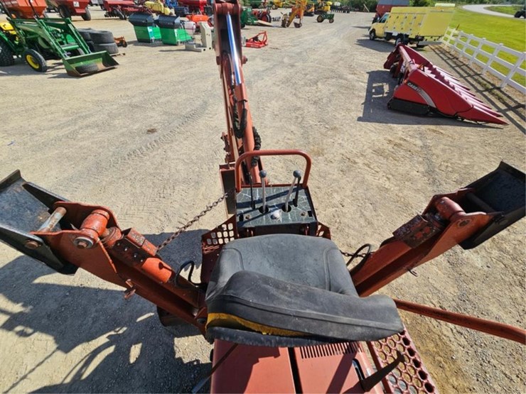 ditch-witch-5110-image-24