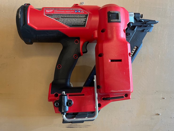 #11-•-milwakee-18v-framing-nailer-image-2