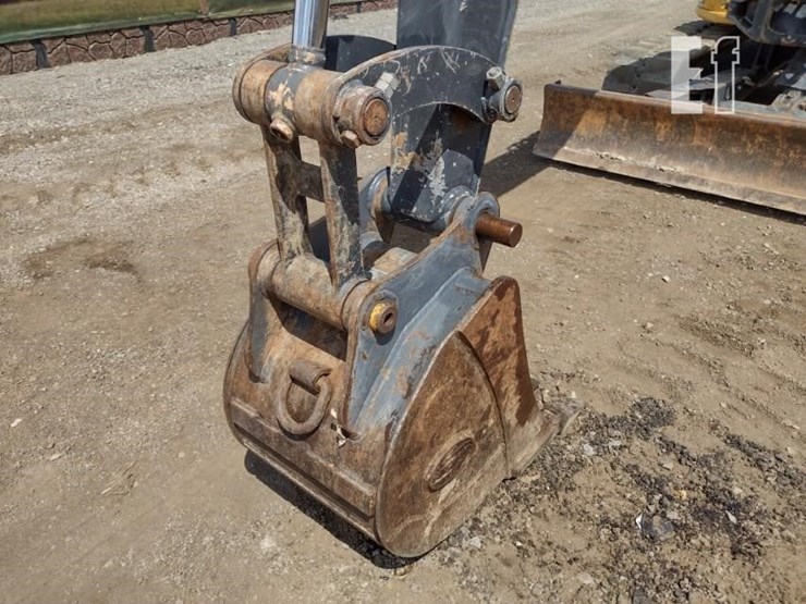 2017-deere-50g-image-16