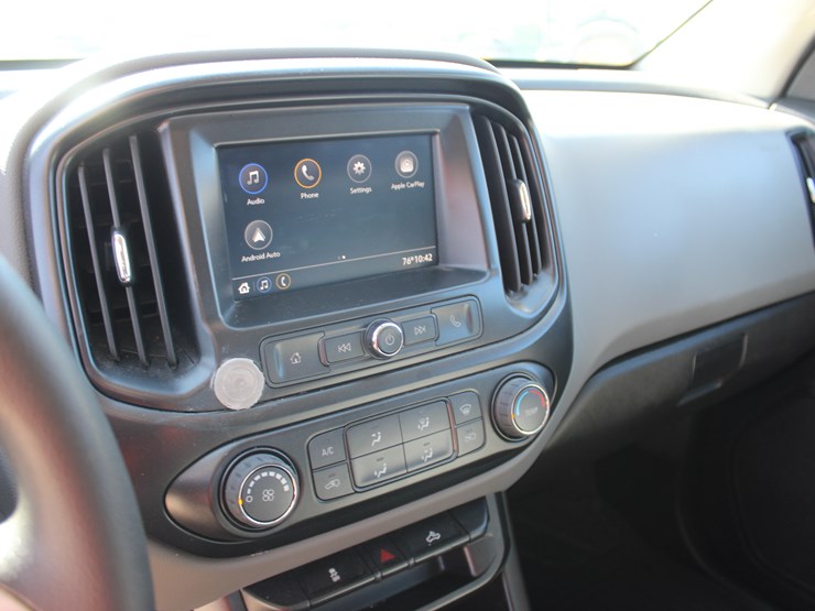 2022-chevrolet-colorado-image-9