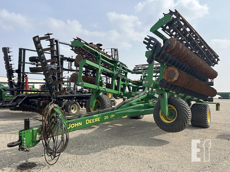 2019-john-deere-2680h-image-1