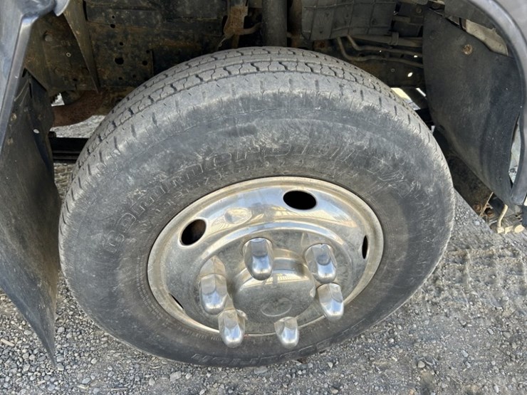 2006-gmc-w3500-image-13
