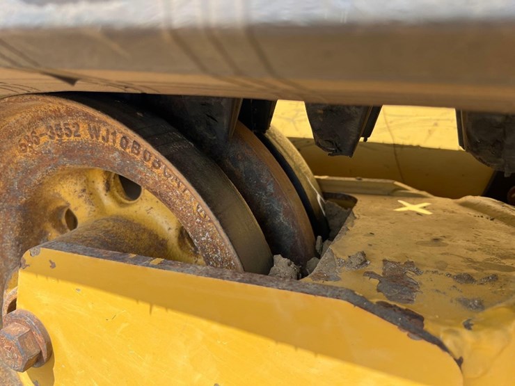 2020-caterpillar-259d3-image-11