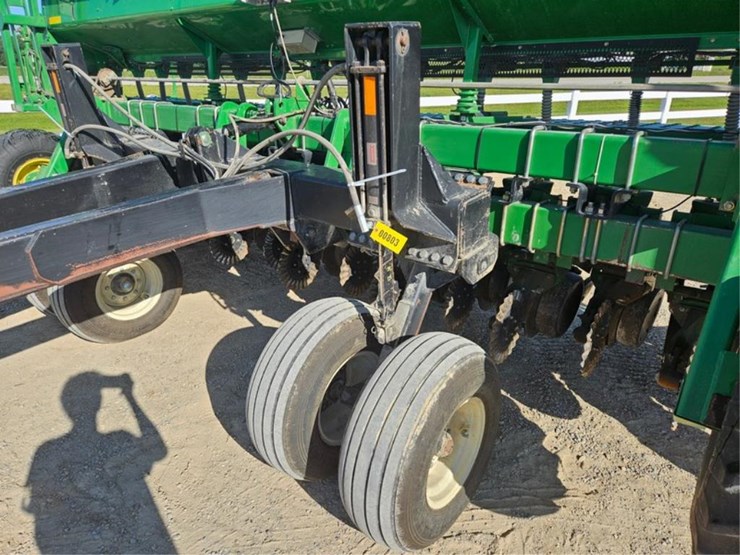 john-deere-1530-image-14