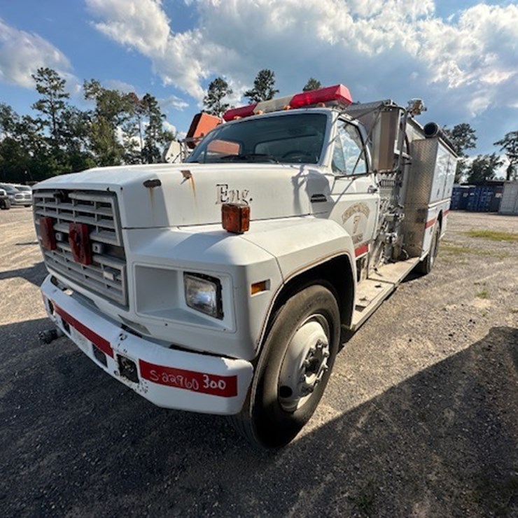 1983 FORD 7000