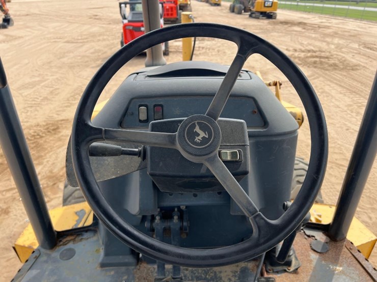 2002-deere-310g-image-37