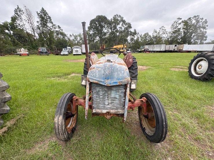ford-8n-image-8