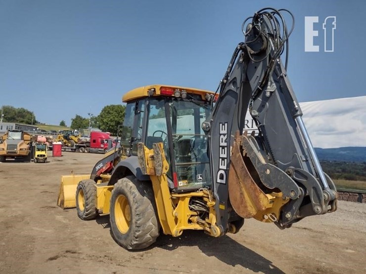2017-deere-310sl-image-40