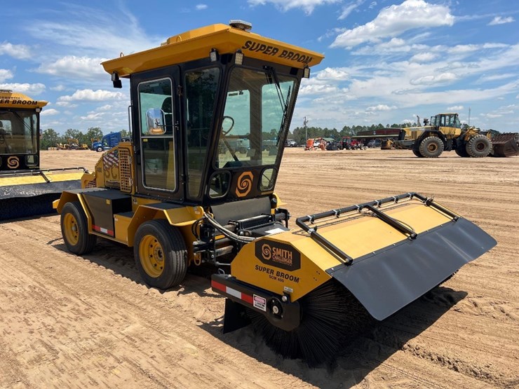 2023-smith-challenger-scm-400-sweeper-image-6