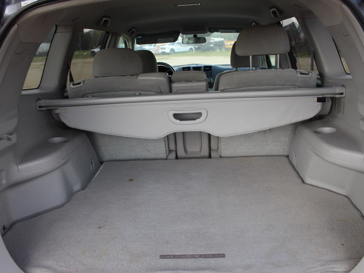 2010-toyota-highlander-image-7