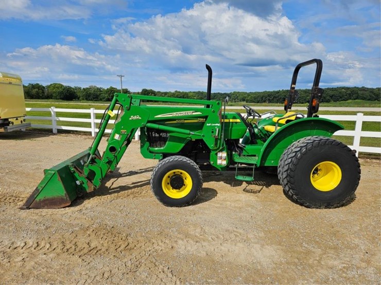 john-deere-5225-image-2
