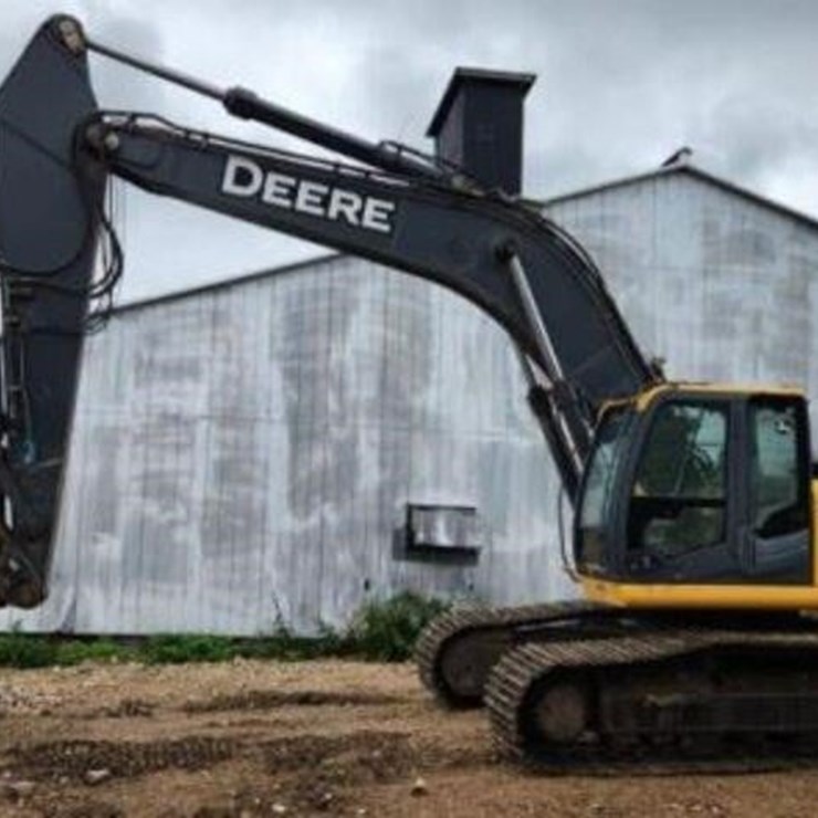 2010 JOHN DEERE 2010