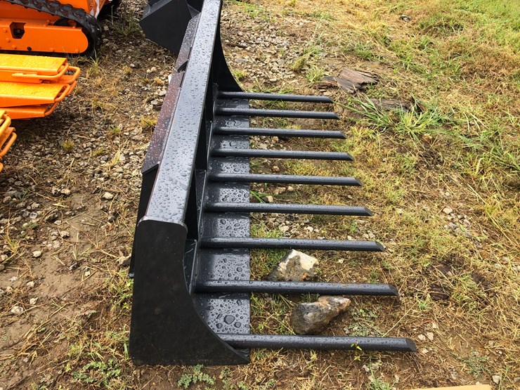 #81-•-wolverine-63”-skid-steer-manure-fork-image-1