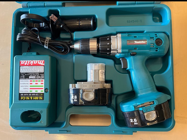 #9-•-makita-1/2-cordless-hammerdrill-image-2