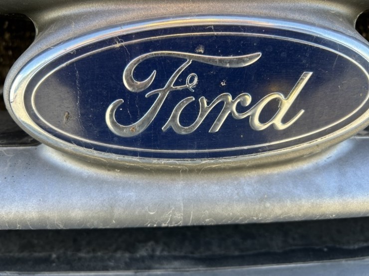 2004-ford-f550-sd-image-16