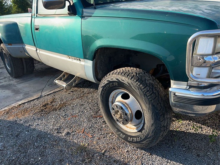 chevrolet-3500-image-3